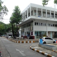 ก๋วยเตี๋ยวไก่มะระน้าสา สน.ทองหล่อ