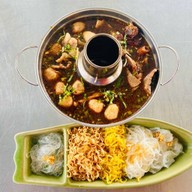 ข้าวผัดกะเพรา ผัดกะเพรา กะเพรา