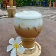 เขาหลวงคาเฟ่ (Khao Luang Café)