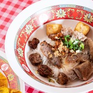 เมนูของร้าน ป้าสาวโล้งโต้งตลาดศาลเจ้า ตลาดศาลเจ้า