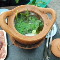 ร้านลาบยโส น้องเวสป้า
