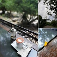 ธารน้ำ กาแฟหอม