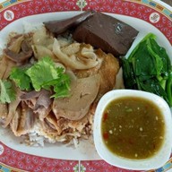 ก๋วยเตี๋ยวเป็ดโต วัดธรรมจักร