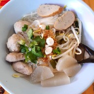 ไก่ตุ๋น ราชวัตร บางพลี