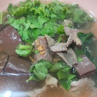 โจ๊กบางกอก (โจ๊ก ข้าวผัดปู/กุ้ง ผัดกระเพราสามเผ็ด ต้มเลือดหมู ก๋วยจั๊บญวน ข้าวต้มปลากระพง) สาขาบางใหญ่ซิตี้