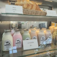 เมนูของร้าน ปานขวัญแดรี่ฟาร์ม บ้านโป่ง