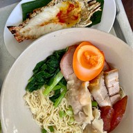 เมนูของร้าน โตจังอ๋อง noodlebar บะหมี่กุ้งแม่น้ำเผาเจ้าแรกของไทย ป้อมปราบศัตรูพ่าย