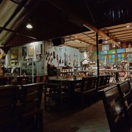 บ้านเพลงพิณ สกลนคร