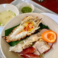 เมนูของร้าน โตจังอ๋อง noodlebar บะหมี่กุ้งแม่น้ำเผาเจ้าแรกของไทย ป้อมปราบศัตรูพ่าย