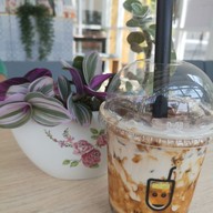 Mongni Cafe ฉะเชิงเทรา