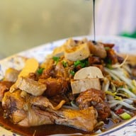 เมนูของร้าน ก๋วยเตี๋ยวหลอด น่องไก่