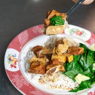 เมนูของร้าน ก๋วยเตี๋ยวหลอด น่องไก่