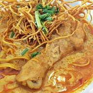 เมนูของร้าน ก๋วยเตี๋ยวเรือฟ้ามุ่ย