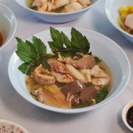 เมนูของร้าน อารีย์ต้มเลือดหมู โชตนา