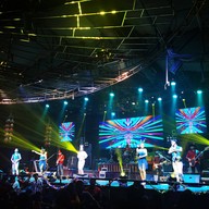 ตะวันแดงสาดแสงเดือน (มหาซน)