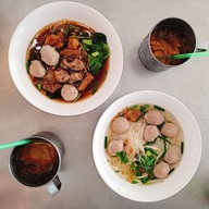 ลูกชิ้นเนื้อนายชัย