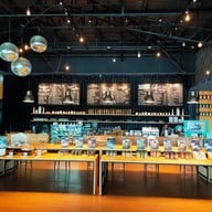 บรรยากาศ Library Cafe'