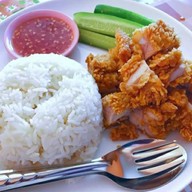 เมนู วีณาไก่แซ่บ ถนนหลวงพ่อ