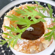 Petits Fours Cafe &  Studio เปอติฟูร์ คาเฟ่ แอนด์ สตูดิโอ เชียงใหม่