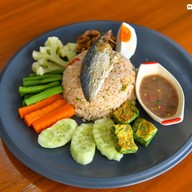 เมนูของร้าน ก๋วยเตี๋ยวปลาบ้านบึงตาก&และอาหารตามสั่ง