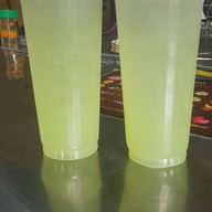 ร้านน้ำส้มป้าน้อง สวนสุขภาพ