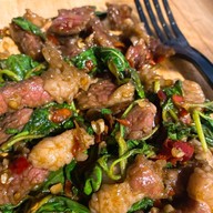 ผัดกระพือ ปากเกร็ด