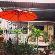 บรรยากาศ Homemade Burgers and Sandwiches แม่น้ำ/บ้านใต้