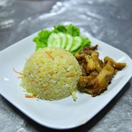 เมนูของร้าน น้องใหม่สุกี้ราดหน้า