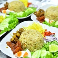 เมนูของร้าน น้องใหม่สุกี้ราดหน้า