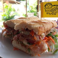 เมนูของร้าน Homemade Burgers and Sandwiches แม่น้ำ/บ้านใต้