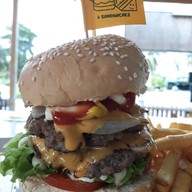 เมนูของร้าน Homemade Burgers and Sandwiches แม่น้ำ/บ้านใต้