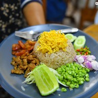 เมนูของร้าน ก๋วยเตี๋ยวปลาบ้านบึงตาก&และอาหารตามสั่ง
