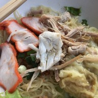 ก๋วยเตี๋ยวปูราชวงศ์ 2491