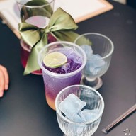 เมนูของร้าน Cha Cha Tea Shop & Eatery