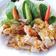 ลาบยโส สาขาเขารัง