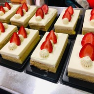 Tara’s Cafe’ & Keto Shop