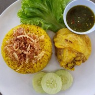 ข้าวหมกไก่บังดาวุ้ด ( ซุปเนื้อ ข้าวมันไก่ ก๋วยจั๊บน้ำข้น ) หมายเหตุ ก๋วยจั๊บ จำหน่าย เสาร์ อาทิตย์