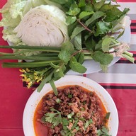 ลาบขาหมู สวนเพลง แม่โจ้คลาสสิค