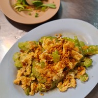 ข้าวต้มปลา หัวปลาหม้อไฟมหาลาภ
