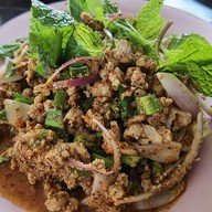 เมนูของร้าน ครกเดียวละเมอ บ้านตลาด