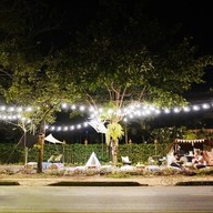 หน้าร้าน สภา Camp&cafe