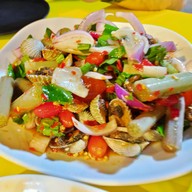 เมนูของร้าน ยำลิ้นเบิร์น สวนหลวงสแควร์