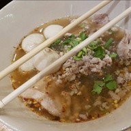Kitchen Sideway ถนนประเสริฐมนูกิจ ก่อนถึงช็อคโกแลตวิลล์