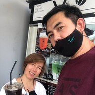 V Love Coffee & Tea บ้านโจ้