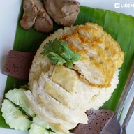 เมนูของร้าน ทิพย์อิ่มสุข By ลุงขาว Story Plenty of food .