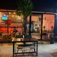 Dady’s Milk Craft Beer&bar คราฟท์เบียร์ศาลายา ตลาดกรูฟมาร์เก็ต