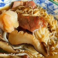 เมนูของร้าน ตั้งใจย่าง ถนนจันทน์