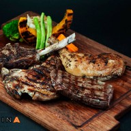เมนูของร้าน La Cantina Steak House & Pizzeria