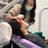 คลินิกทันตกรรมเด็นตัลสแควร์ สี่แยกเหม่งจ๋าย