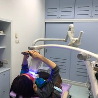 คลินิกทันตกรรมเด็นตัลสแควร์ สี่แยกเหม่งจ๋าย